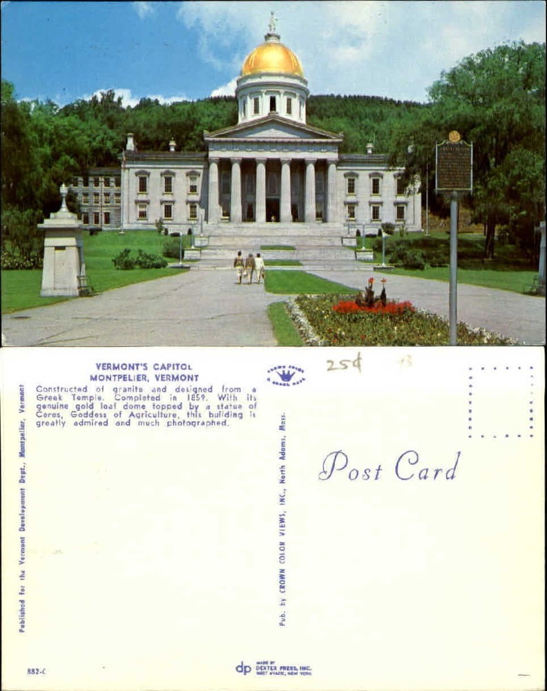 State Capitol Building gold dome Montpelier Vermont VT unused old postcard