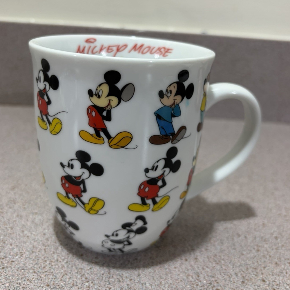 Disney Mickey Mouse White Ceramic Mug, Dishwasher & Microwave Safe