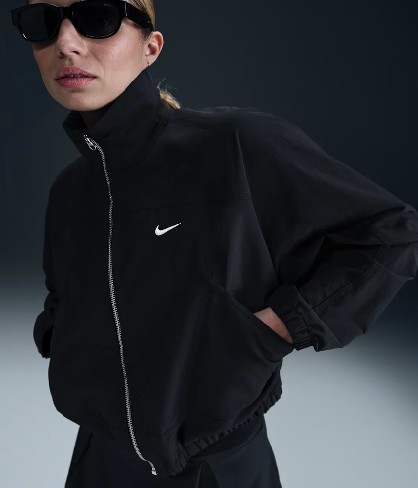Nike Womne's Sportswear Everything Wovens Repel UV Protection Jacket Size XL