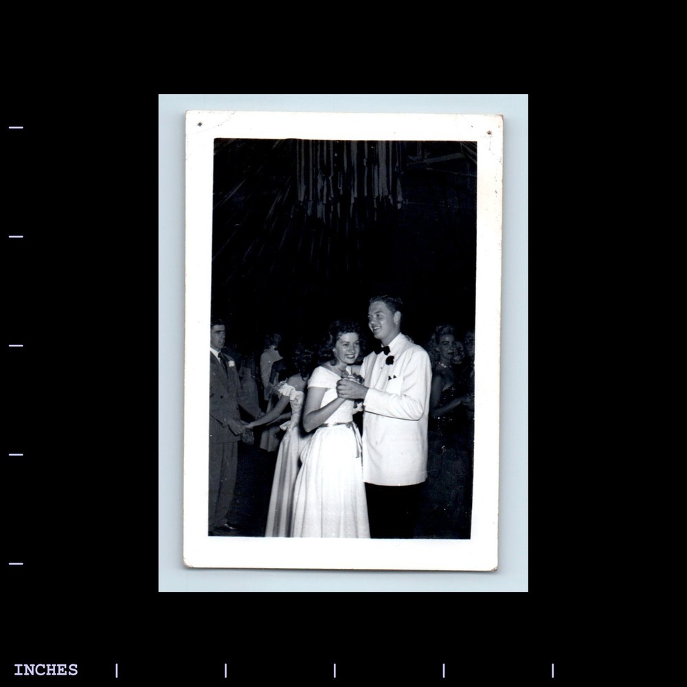 Old Vintage Photo MAN WOMAN COUPLE DANCING