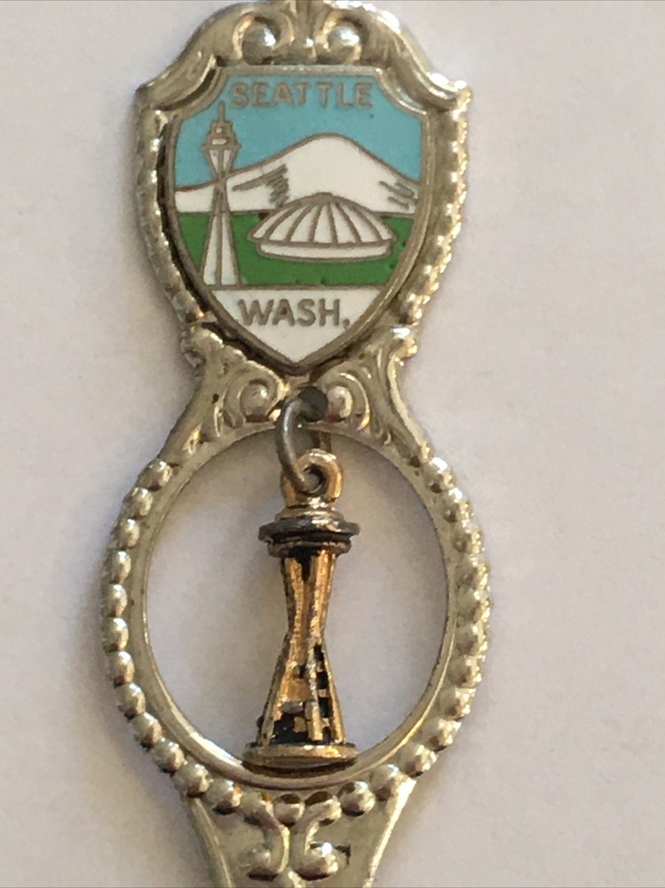 Vintage Seattle Space Needle Souvenir Spoon US Collectible