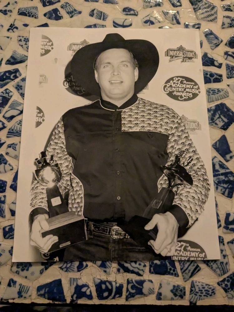 Garth Brooks With Awards @ Academy Of Country Music Awards 1992 Type 1 Photo-image