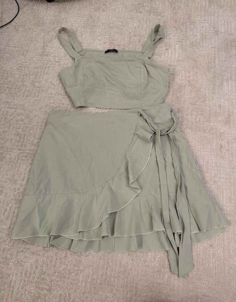 SHEIN Women's 2-Piece Green Crop Top & Ruffle Wrap Skirt Set Size L