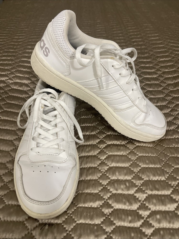 adidas HOOPS 2.0 women’s size 7 athletic shoe.  white.  great condition