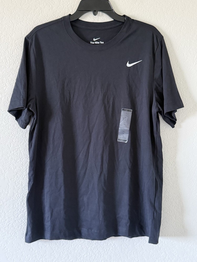 Nike Men's Dri-FIT Training Tee, Short Sleeve Crew Neck Workout Shirt
