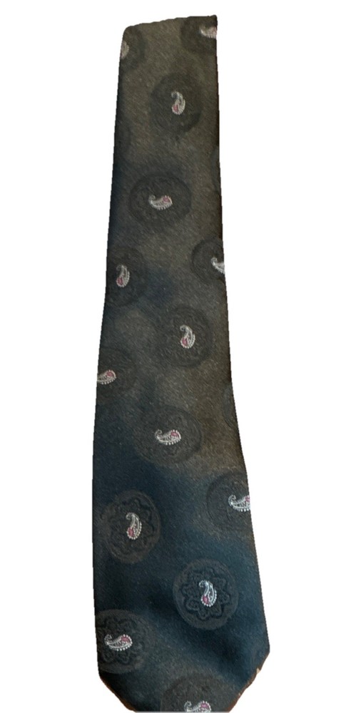Wembley Men's Satin Tie Black Paisley Pattern Pointed Classic Neckwear