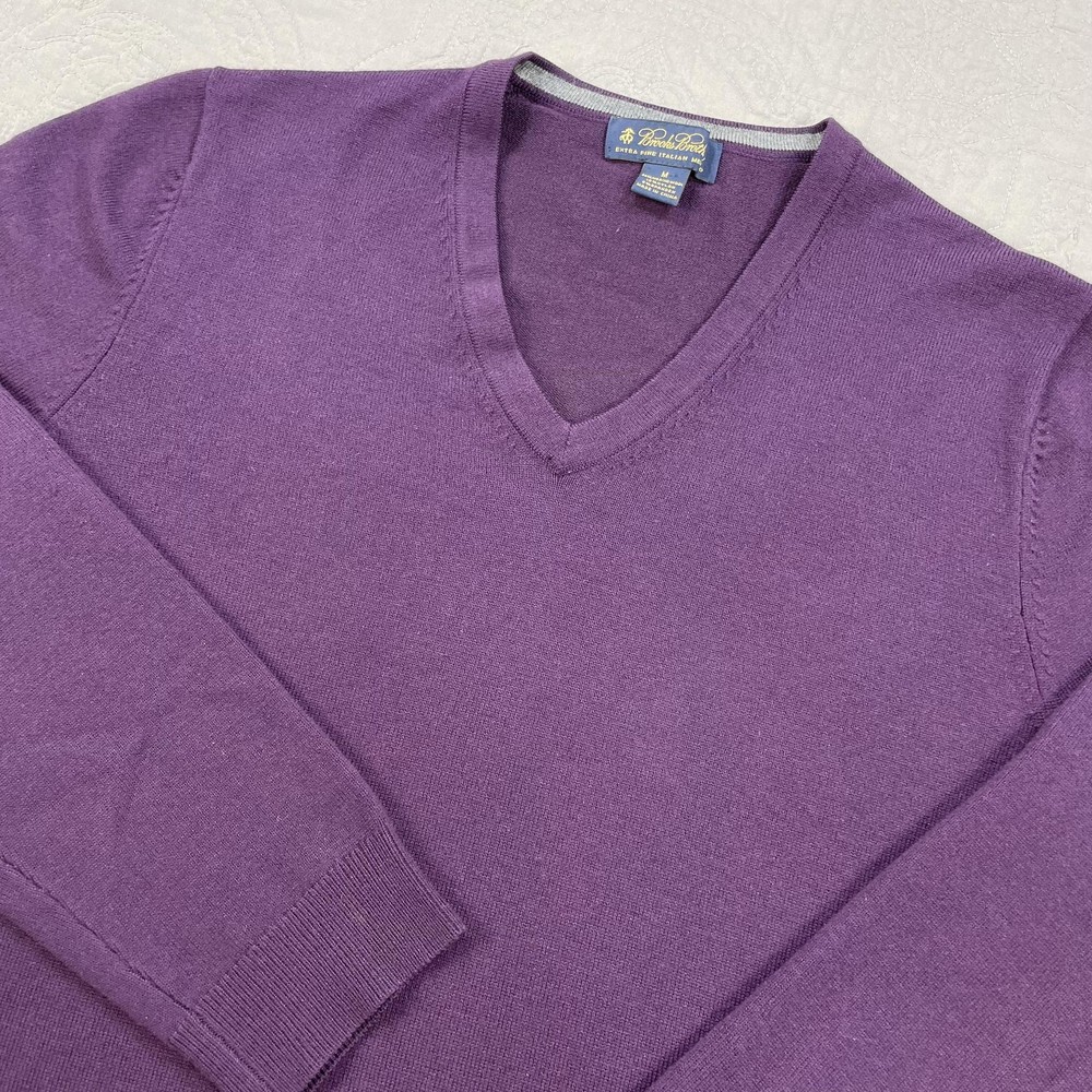 Brooks Brothers Sweater Mens Medium Purple V Neck Extra Fine Italian Wool Blend