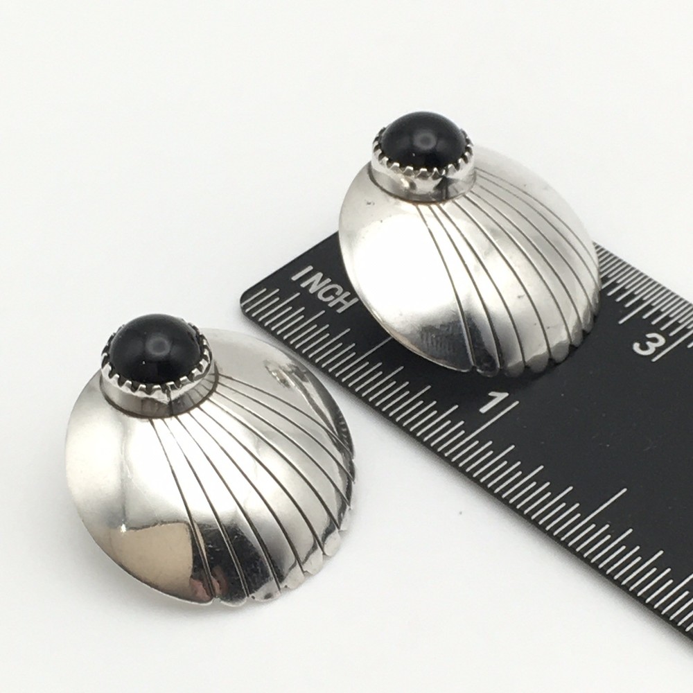 Vtg Sterling Silver NATIVE AMERICAN Black Onyx Round Stud Post Earrings 7.3g #75