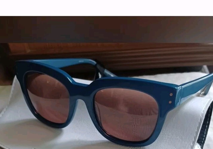 Elizabeth And James Peacock Blue Allen Sunglasses Excellent Condition