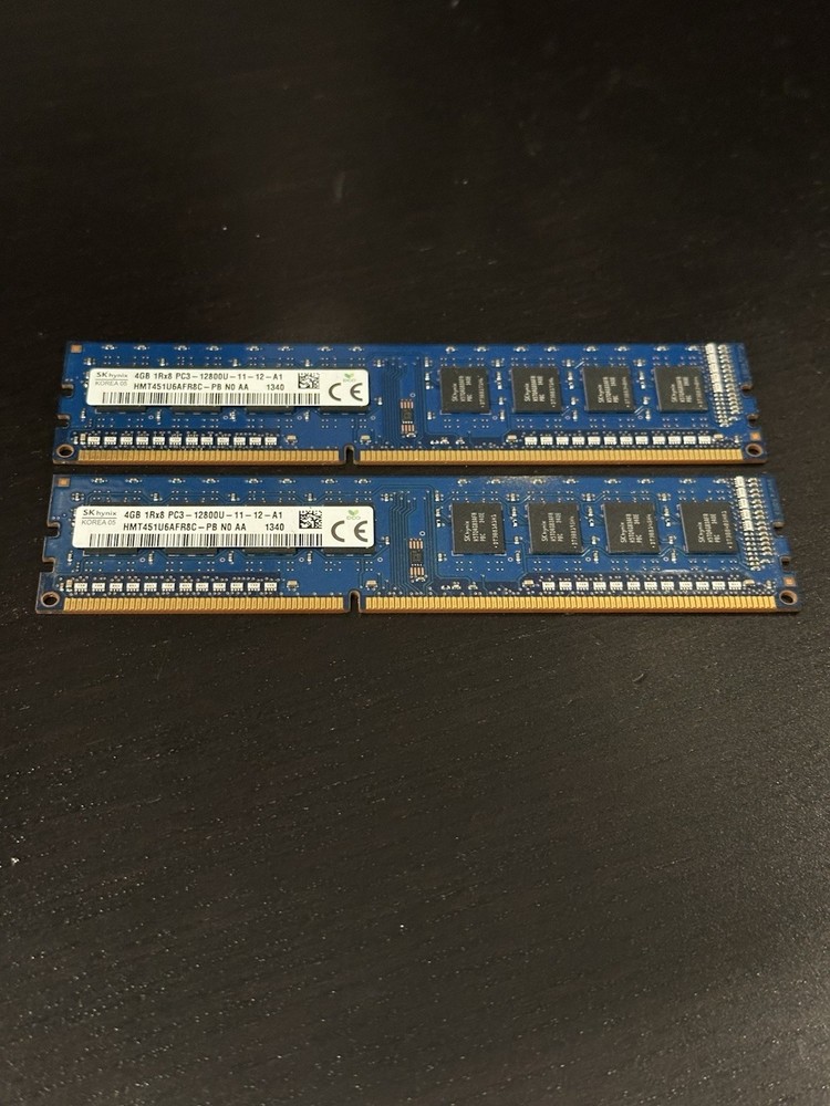 SK hynix 8GB (2x4GB) DDR3 PC3-12800U DIMM 240-Pin Desktop Memory Modules