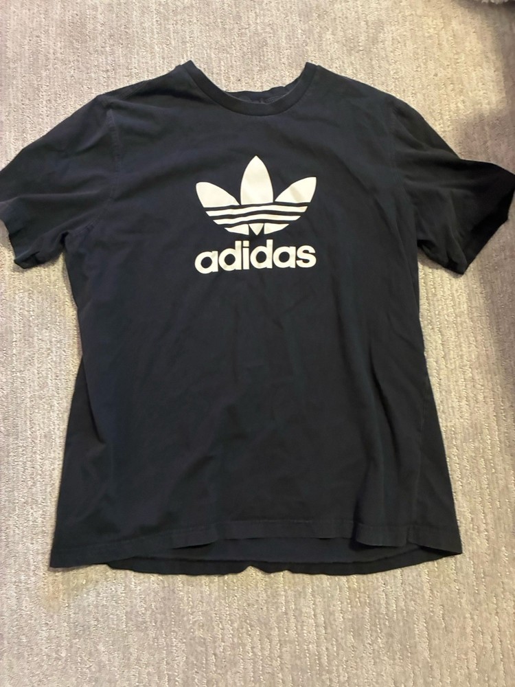 adidas Originals Men's Black Cotton Trefoil Logo Graphic Crew Neck T-Shirt
