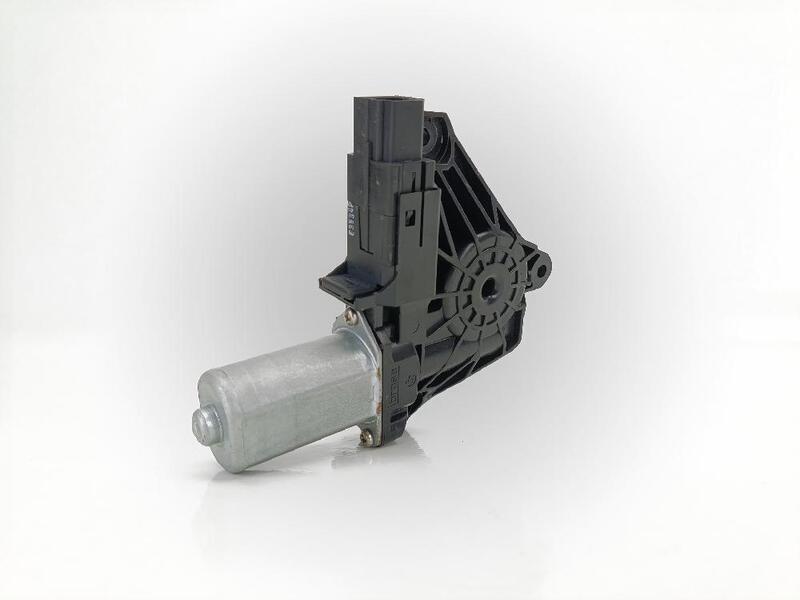 VOLVO V40 R-DESIGN 2012 rear power window motor right side A2469063100