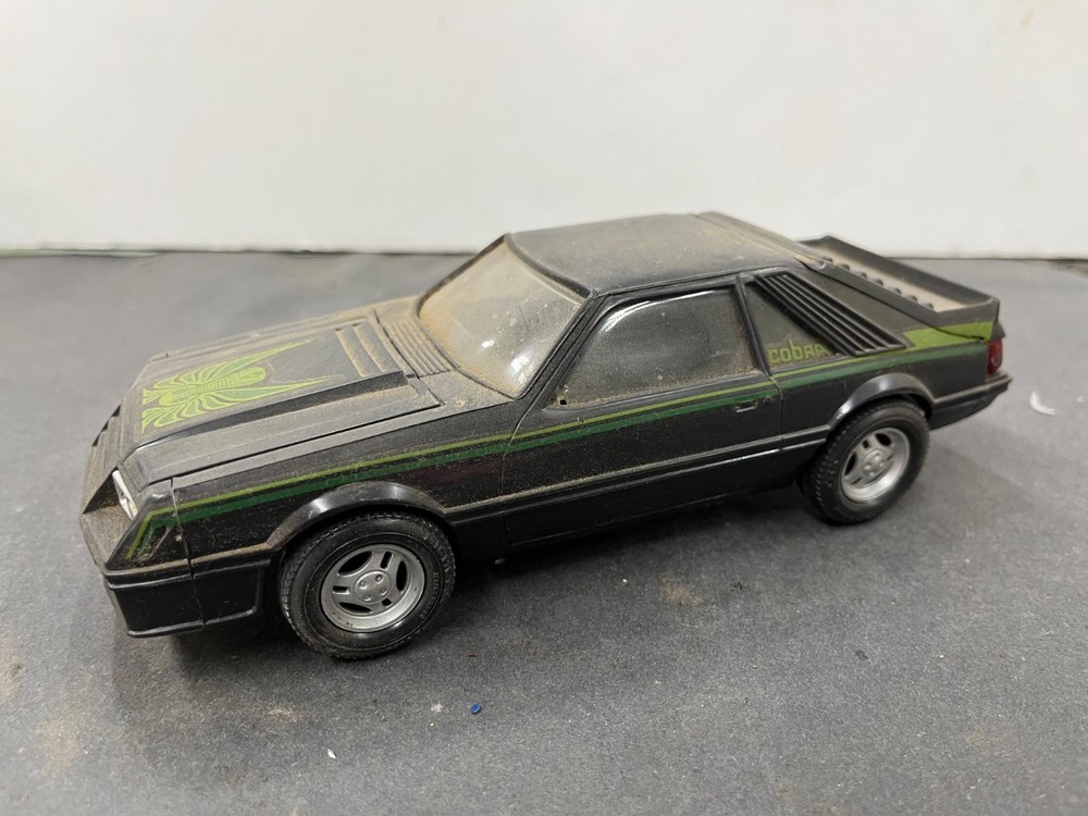 C4 Ford Mustang Cobra Fox Body built model Car Vintage 1/25 McM