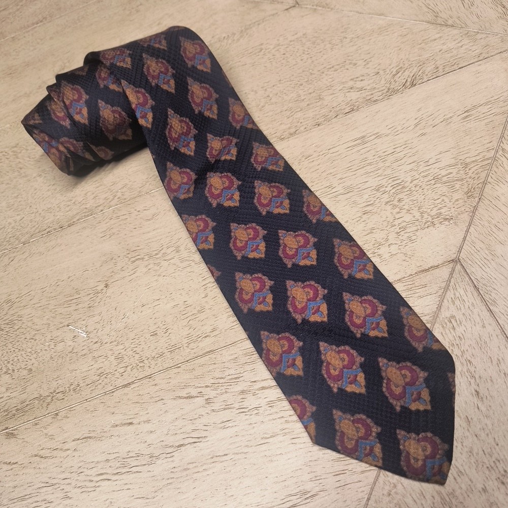 Vintage Brooks Brothers Makers Necktie Navy Blue Textured Silk Large Medallion