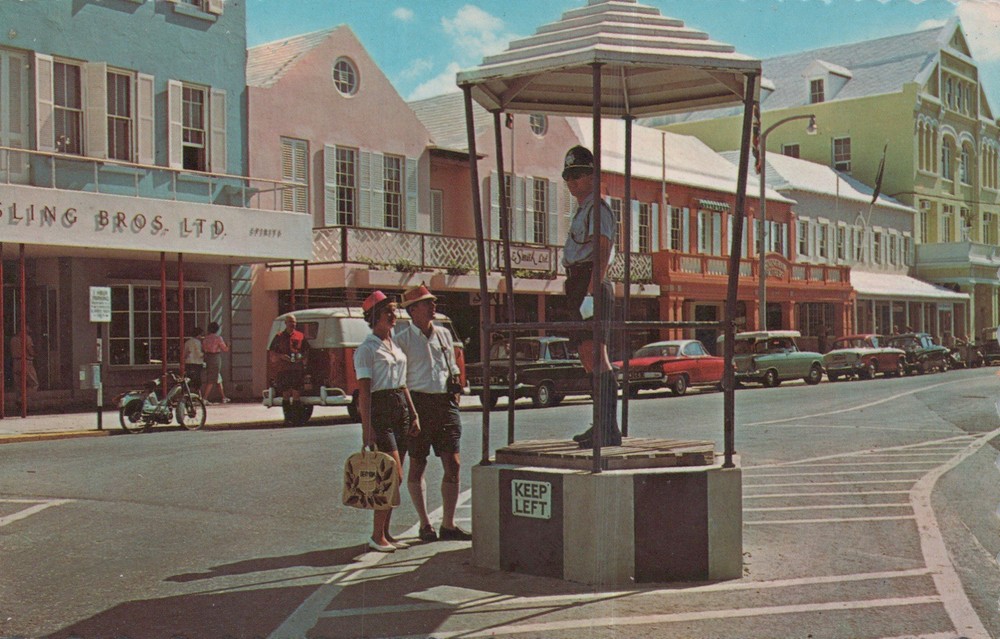 Heyl’s Corner, Front St. Hamilton, Bermuda 1960’s Postcard