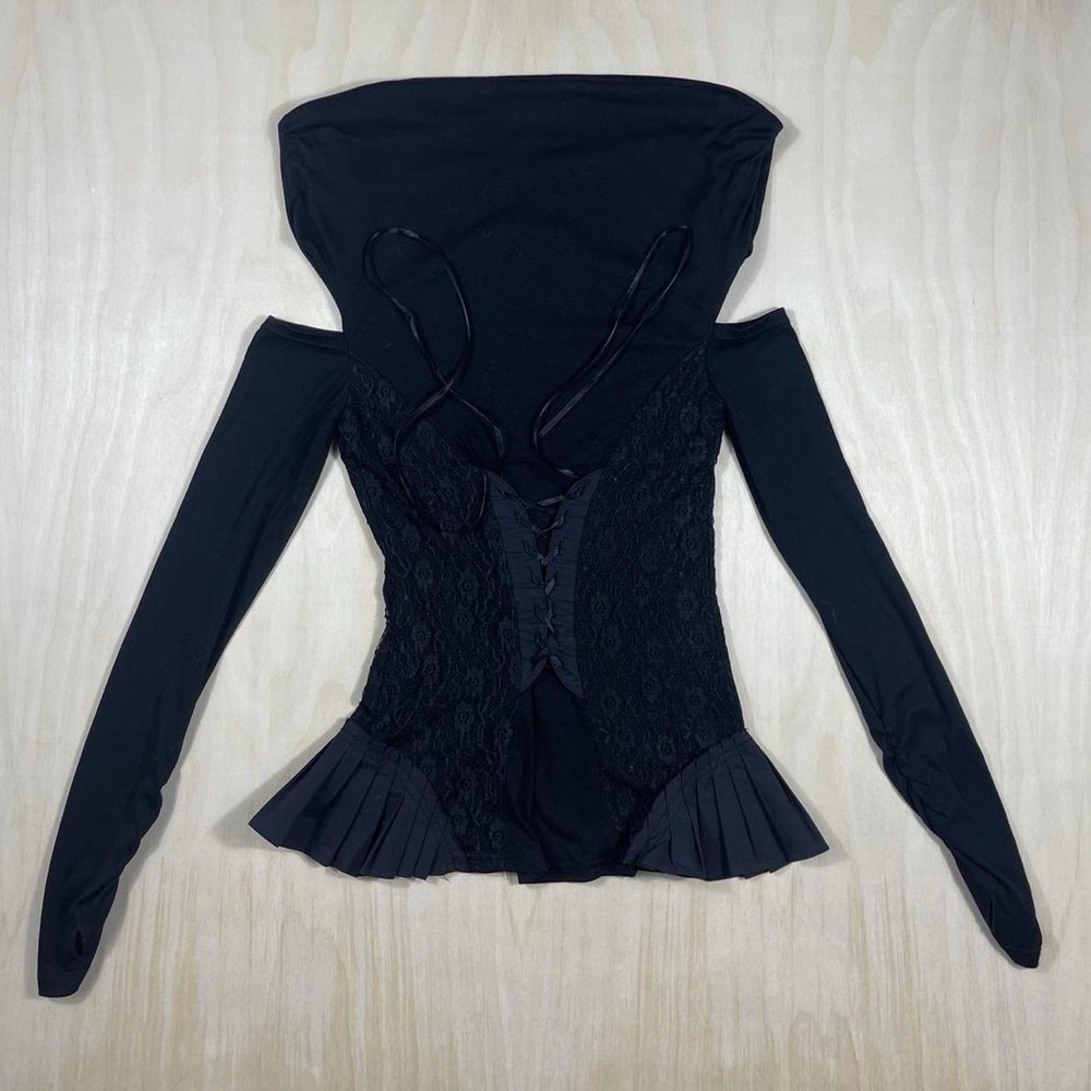 Vintage XOXO black off shoulder corset two ways wearing top