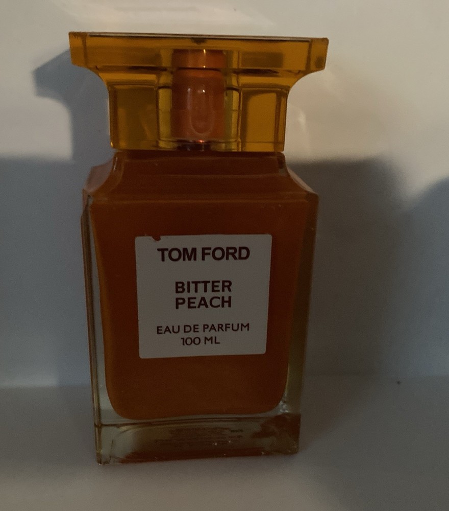 Tom Ford Cologne Bitter peach Bottle Bump And Bruised  But Oh So good  Smelling
