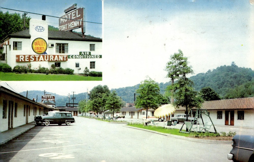 1950s Motel Fort Henry Restaurant Wheeling West Virginia Mid Century Postcard