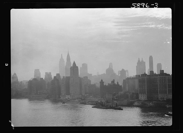 Photo:New York City NY 1930s Skyline View Manhattan Hudson River