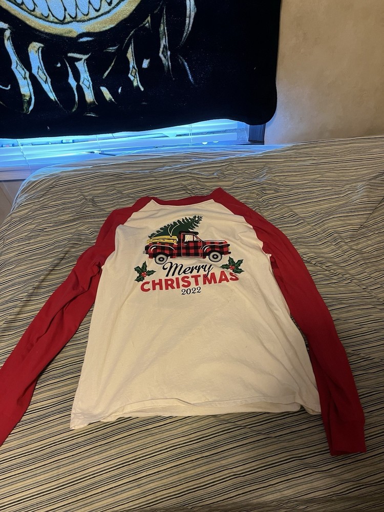 Cozy Christmas Long Sleeve Cotton Pajamas - Size Medium