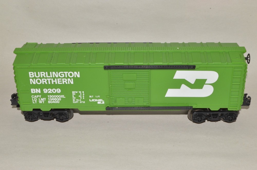 O gauge Lionel 9209 Burlington Northern RR box car train