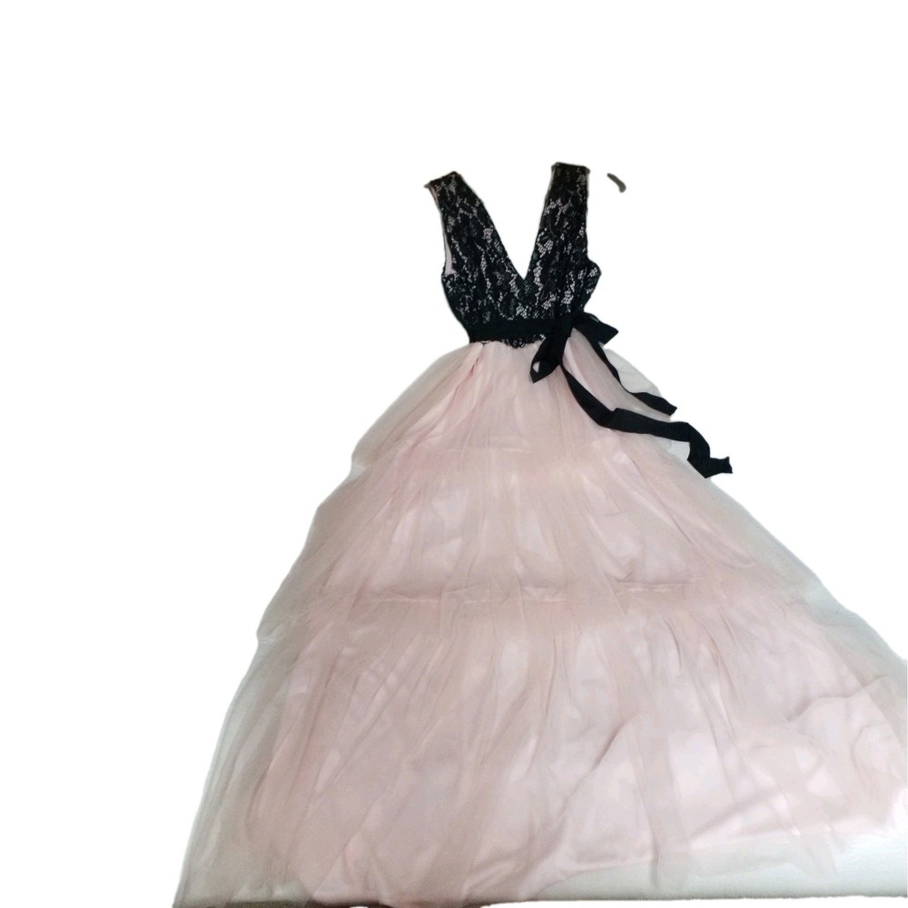 Formal Blush & Black Tiered Maxi Dress  Avec Les Filles.  Size 14