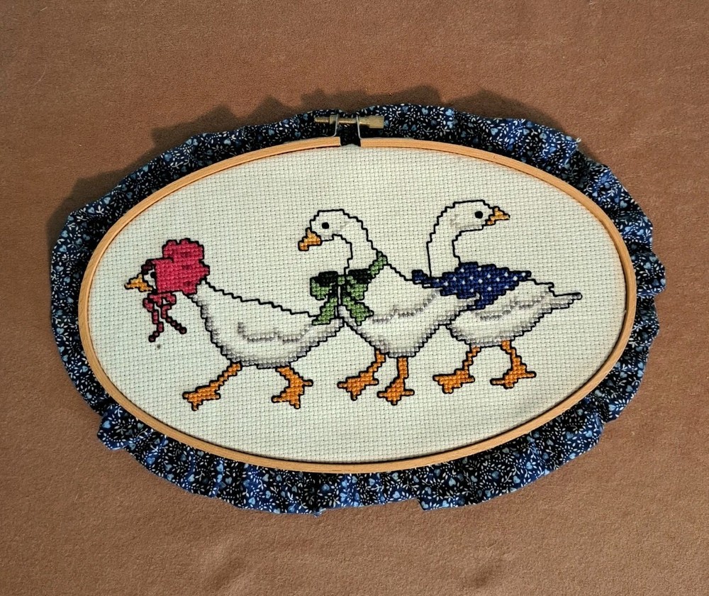 Vintage Crosstitch Country Geese Hoop Framed 10 Inch Oval Ruffled