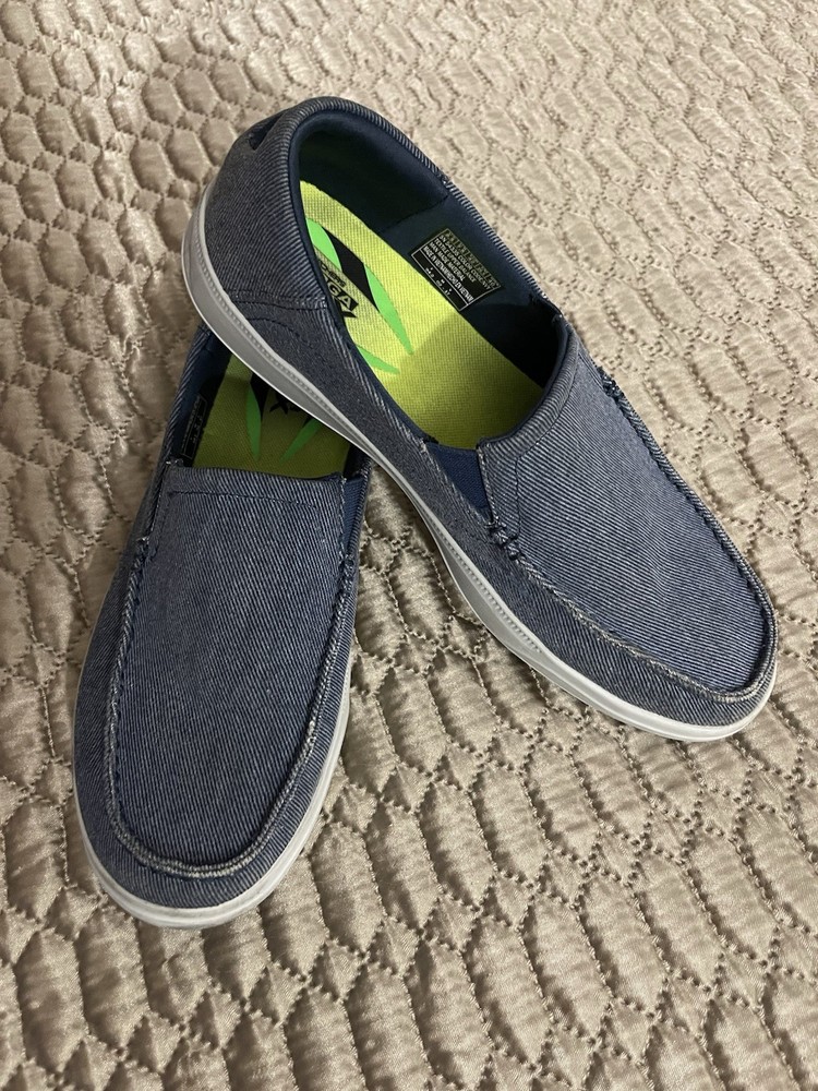skechers on the Go slip on distressed denim boat shoes. mens 8.5 gray cond