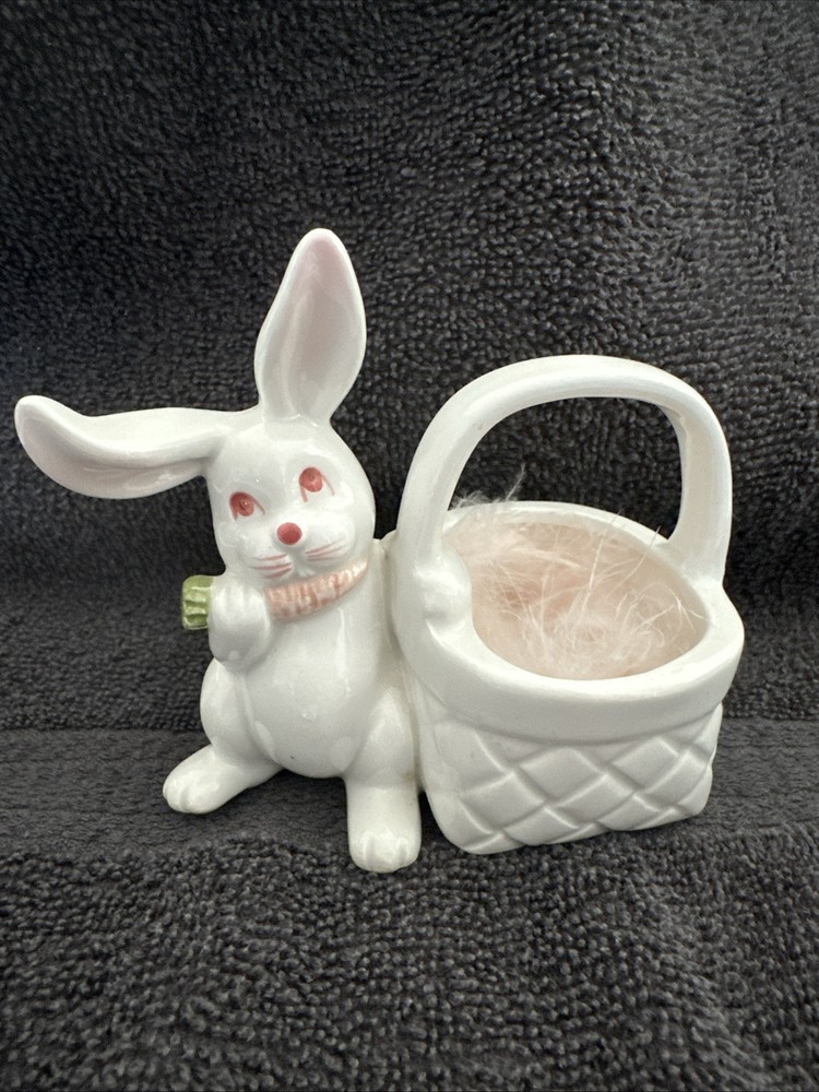 FITZ & FLOYD Vintage 1978 Porcelain Bunny Rabbit with Carrot and Easter Basket