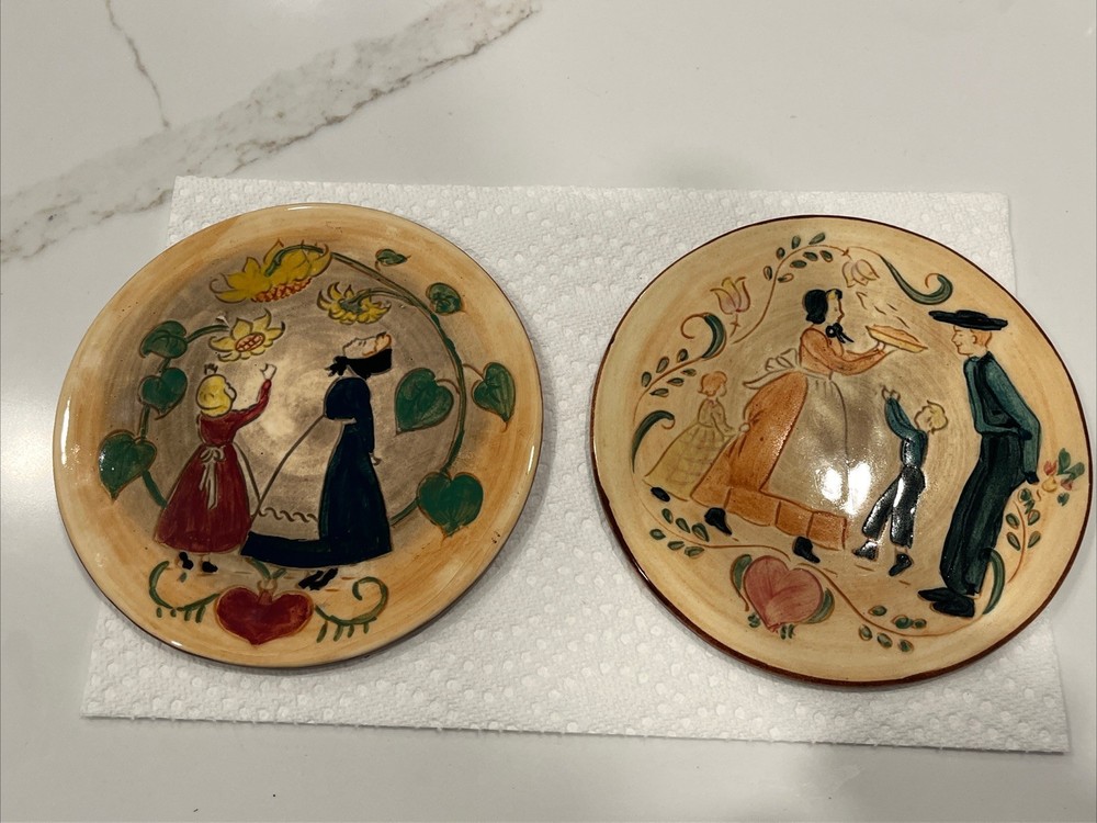 VTG Pennsbury Pottery Folk Art Plates PA Dutch Colonial Decor–Set of 2