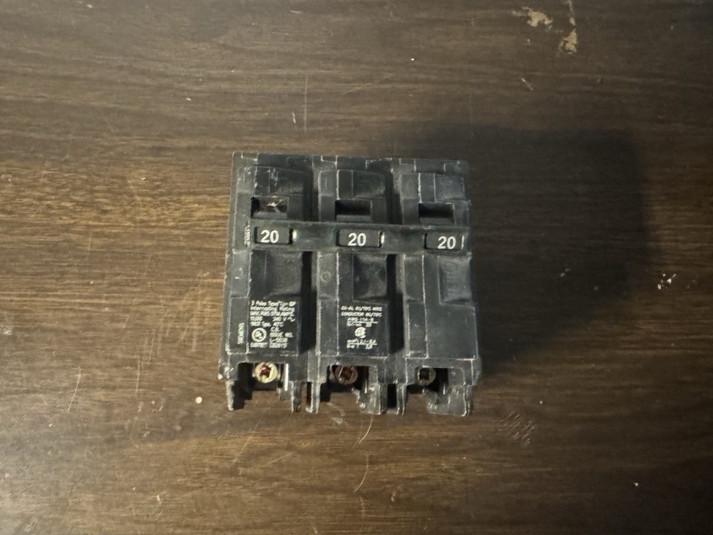 Siemens 20 Amp 3 Pole 3 Phase Breaker