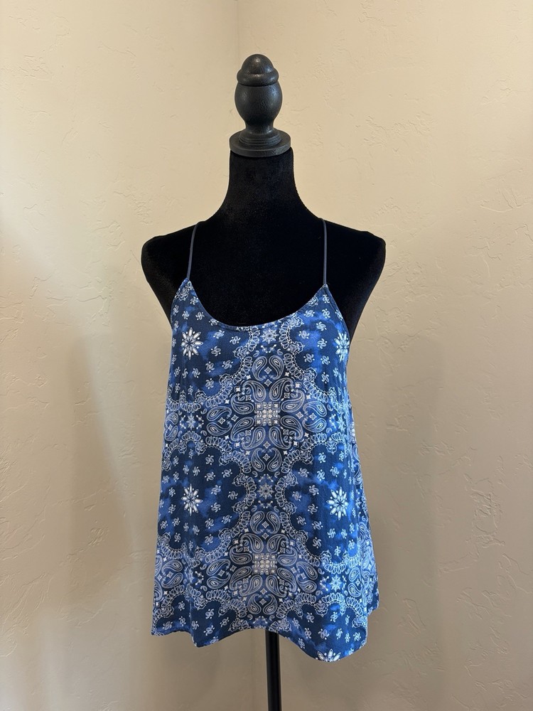 No Boundaries Women’s M Blue/White Paisley Lightweight Scoop Neck Cami Tank