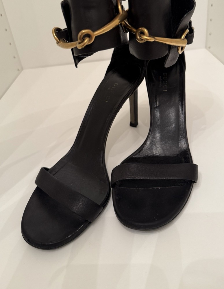 Gucci Italian Leather Sandals Size 38 Luxury Designer Footwear