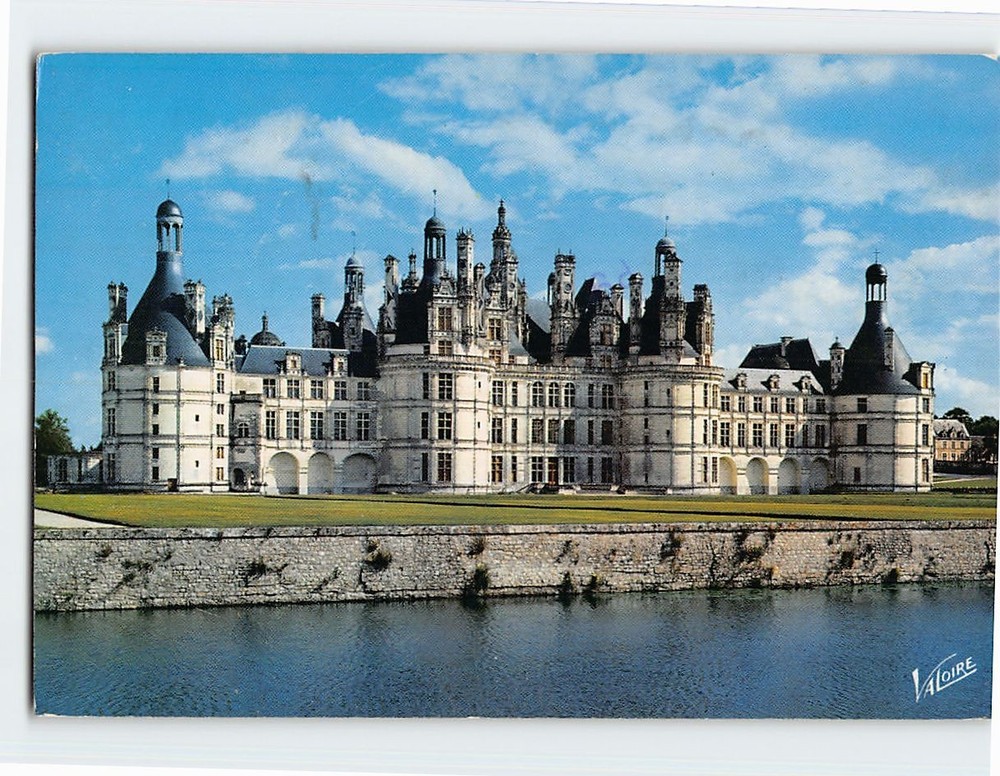 Postcard La facade principale du château Chambord France