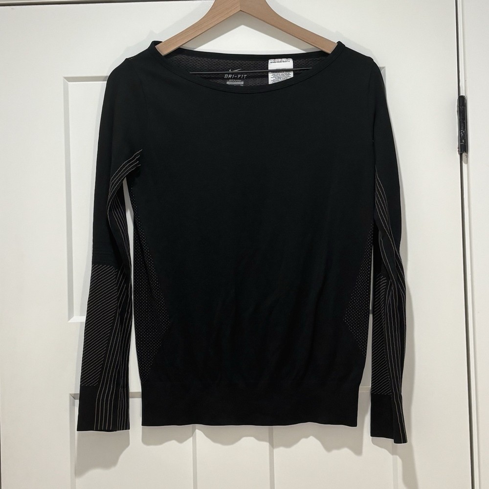 Nike Dri-Fit Women's Epic Knit Crew Long Sleeve Running Top, Small