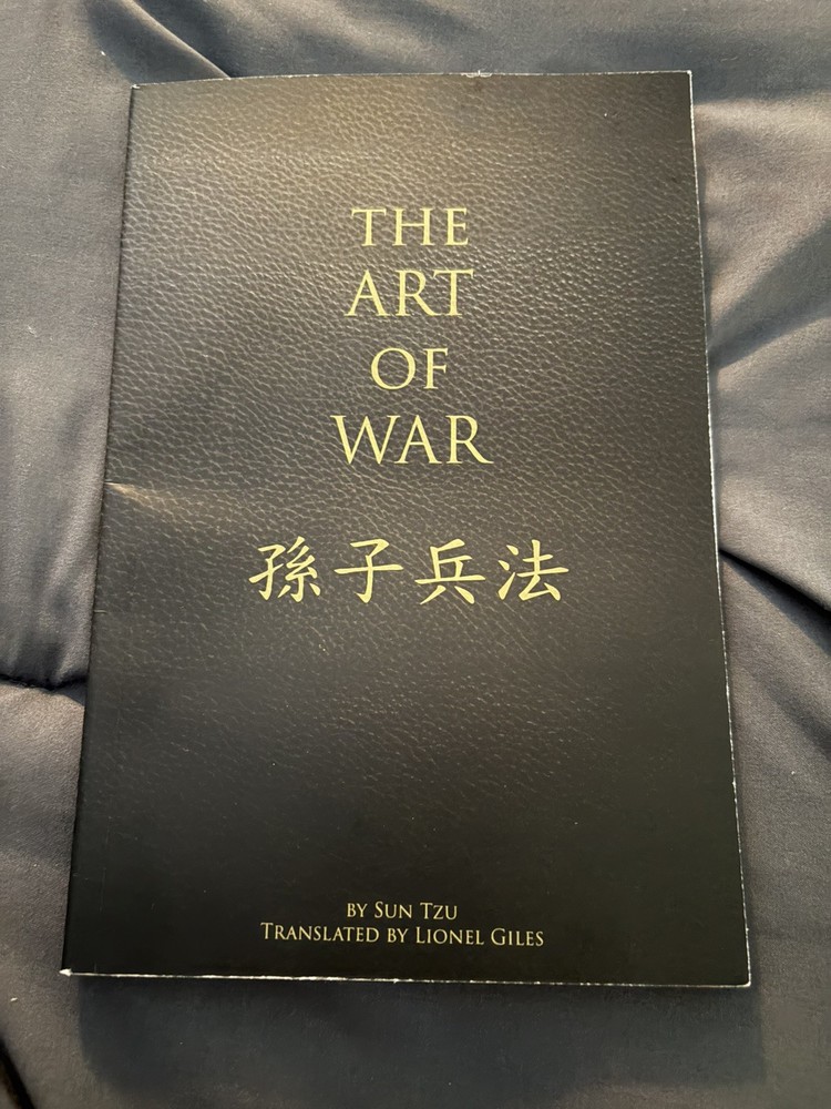 The Art of War: by Sun Tzu Translated by Lionel Giles - Paperback