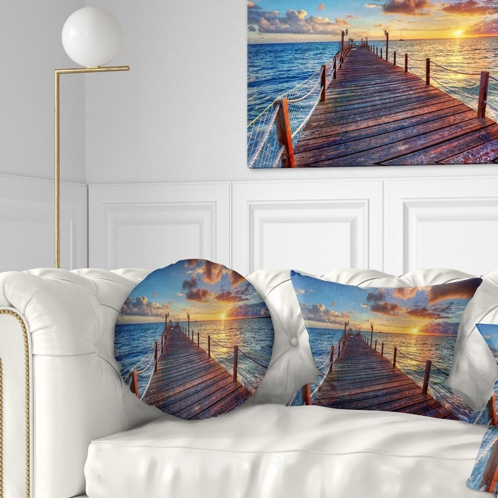 Designart 'Beautiful Sunset over Sea Pier' Modern Throw
