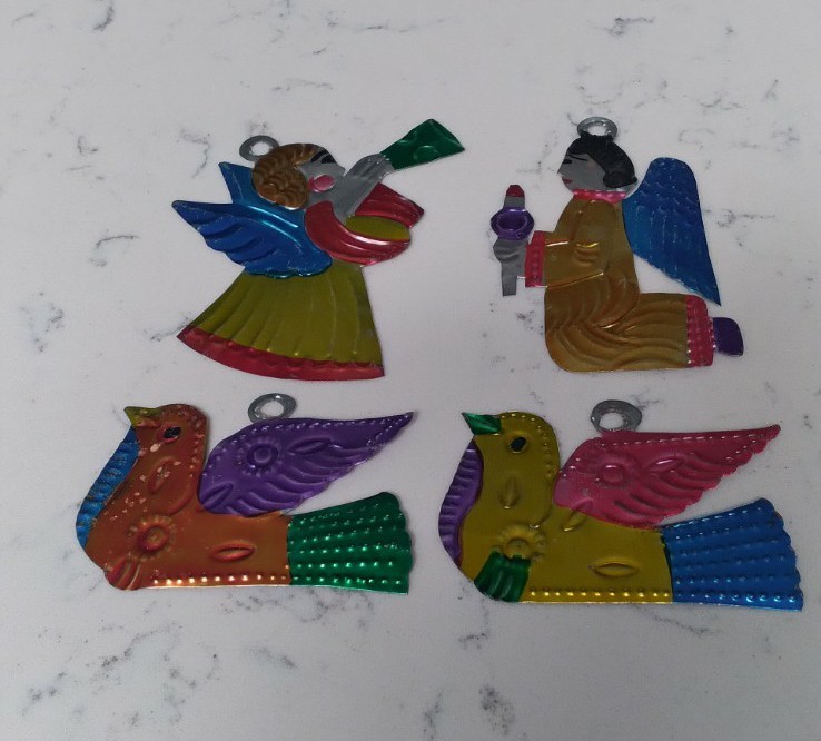 Lot  of 4 Mexican Ornaments Tin Hand Painted Metal Birds 2 Angels 2 Colorful