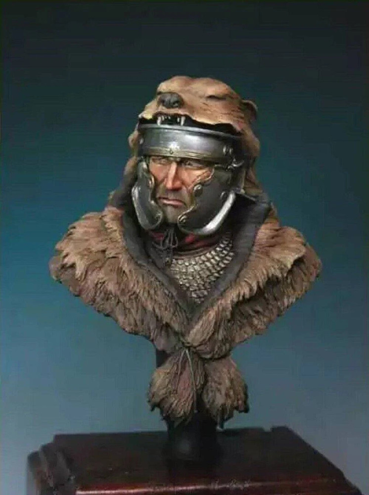 1/10 BUST Resin Model Kit Warrior Roman Soldier in Germany Unpainted