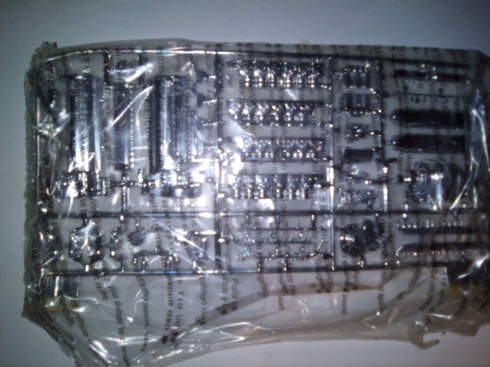 AMT,REVELL 1/25 Chrome Allison Engine Model Kit Parts