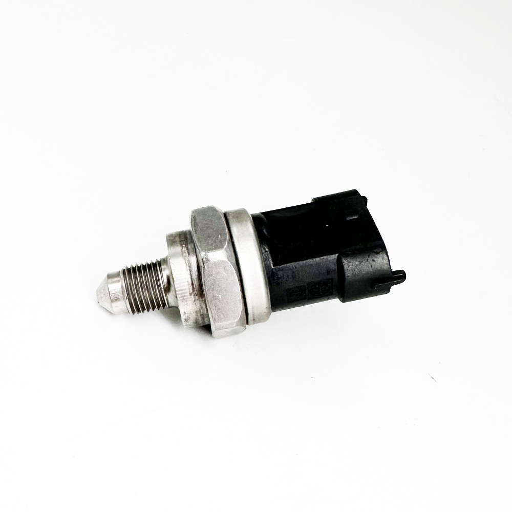 Fuel Injection Pressure Sensor For Porsche Cayenne 2008-2014 94860623003
