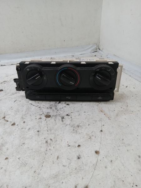Used A/C Selector Switch for 2007 Ford Edge Automatic Dual Zone Climate Control
