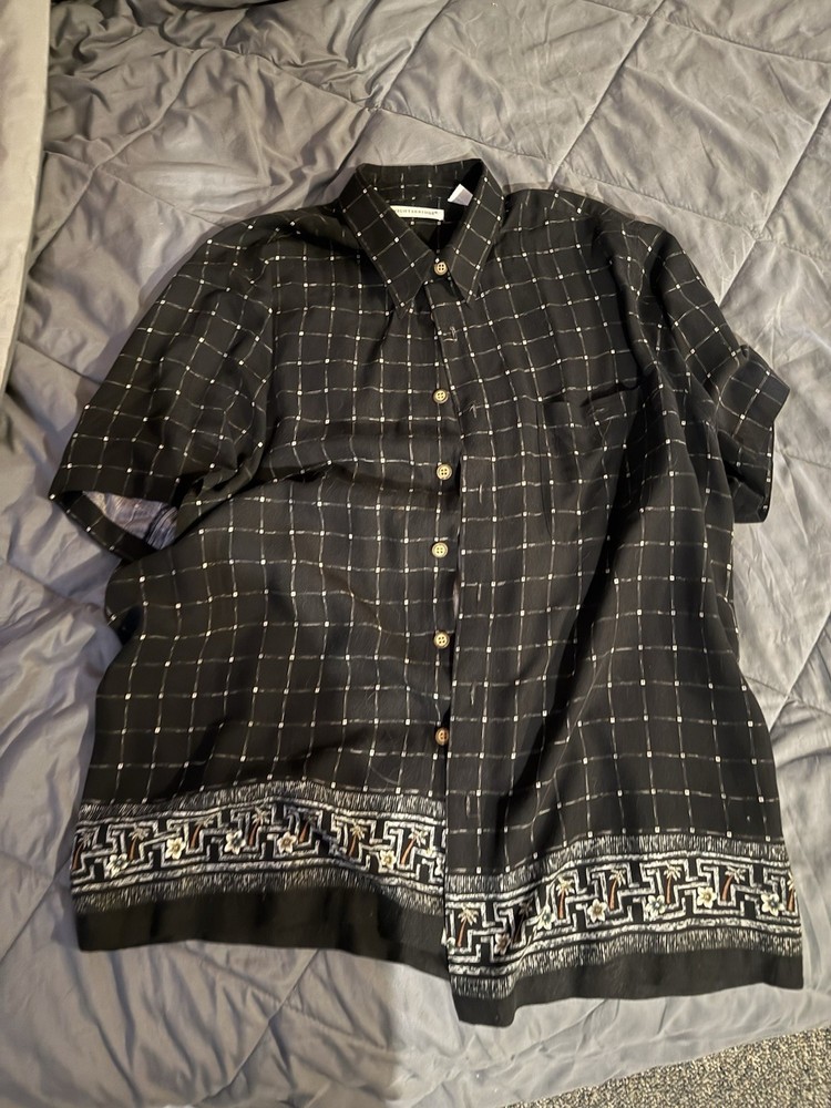 Men's XL Short Sleeve Dress Shirt, Pleated Back, Button-Down Collar