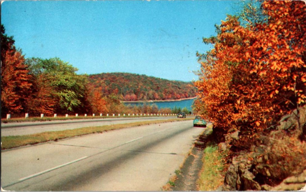 Pre-1980 ROAD OR STREET SCENE Plattsburgh New York NY m/14 BB9837