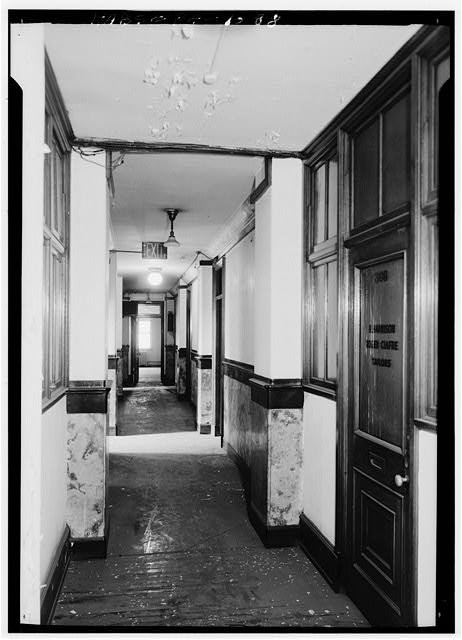 8. Historic American Buildings Survey, George A. Eisenman, Photographer