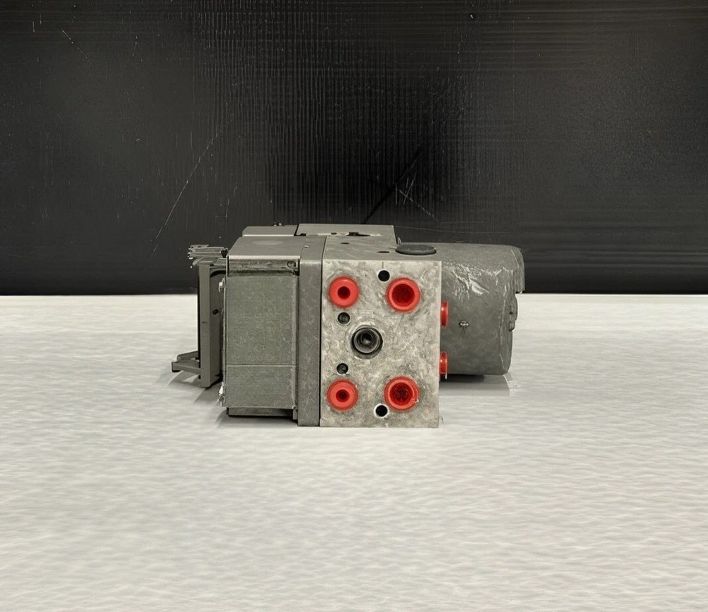 2000-2005 Cadillac DeVille ABS Anti Lock Brake Pump Module W/o Active Brake