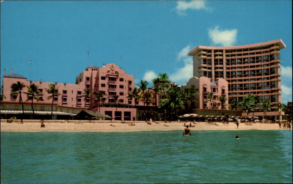 Hawaii Royal Hawaiian Hotel Waikiki Beach Sheraton ~ 1960s vintage postcard