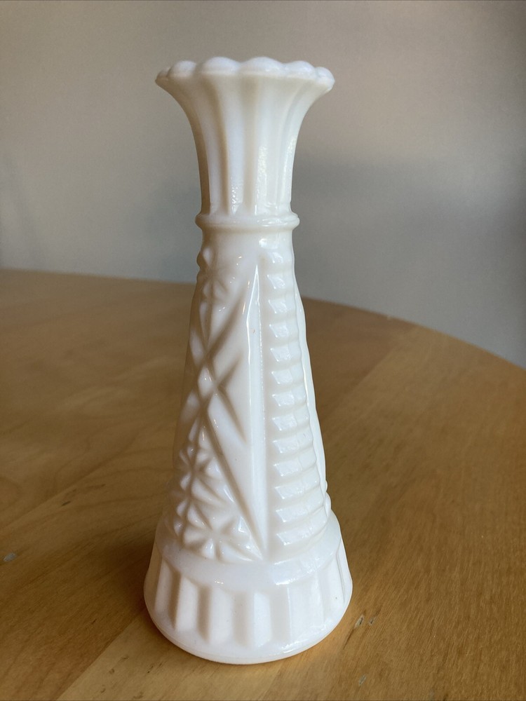 Vtg ANCHOR HOCKING White Milk Glass Small 6