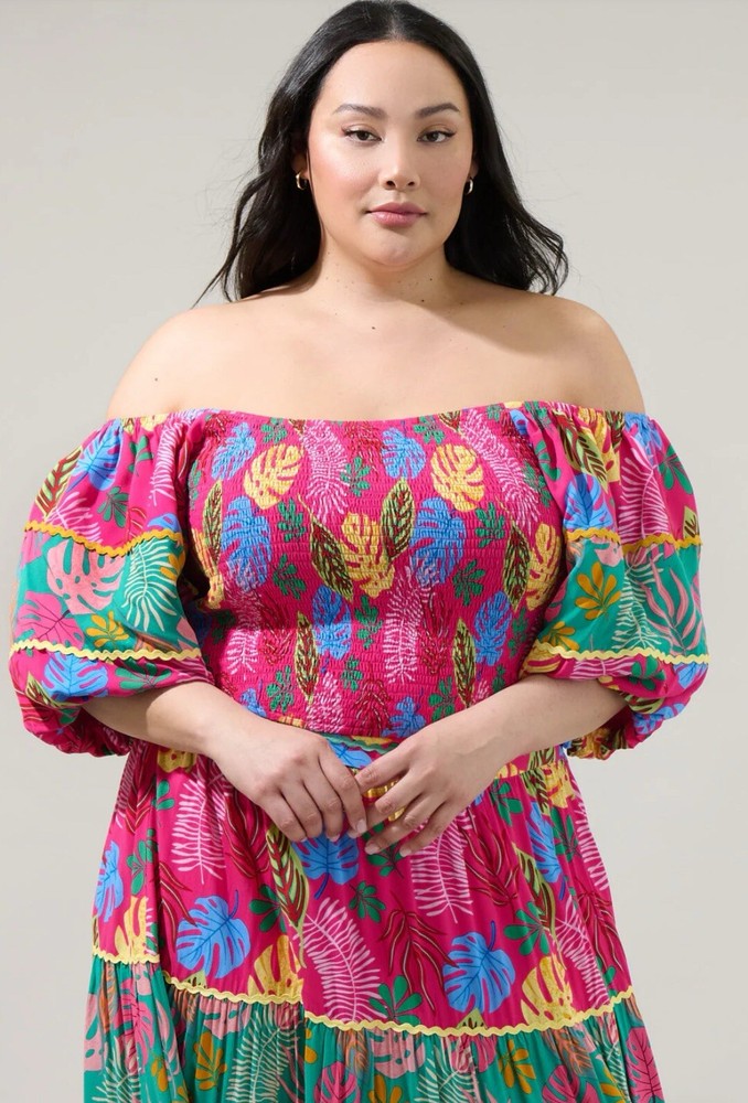Sugarlips Floral Bohemian Crop Top Size 1X Smocked Free Shipping Vacation Wear