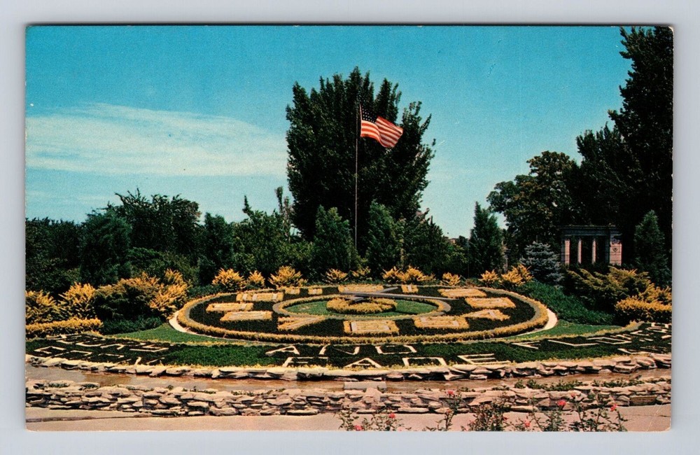 St Louis MO-Missouri, Forest Park, Floral Clock, Antique Vintage Postcard